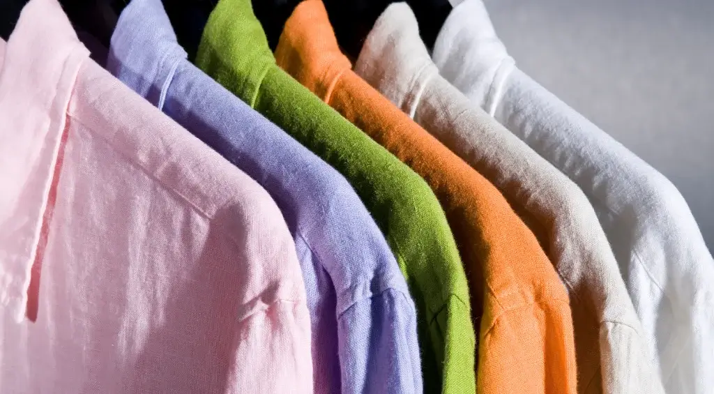 tipos de camisa masculina: camisas de linho